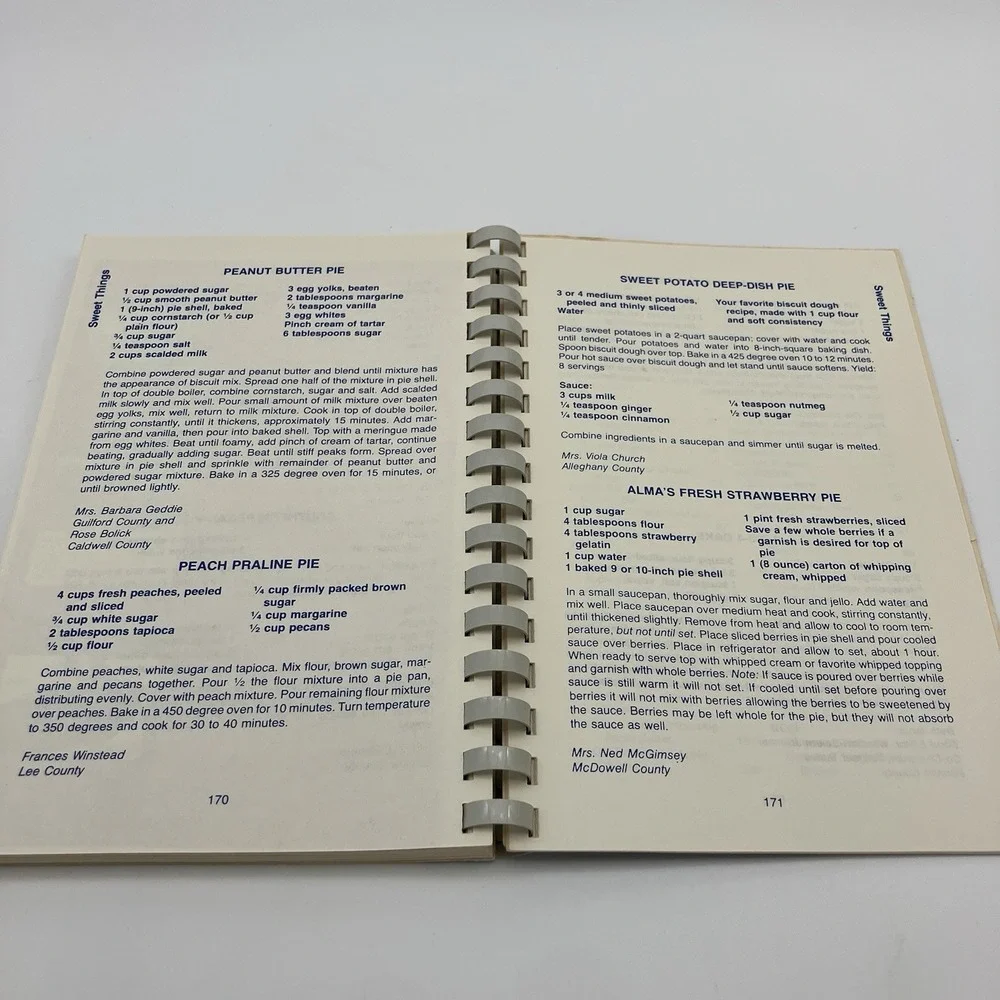 Vtg 1981 Tarheel Tastes North Carolina American Cancer Society Cookbook Recipes